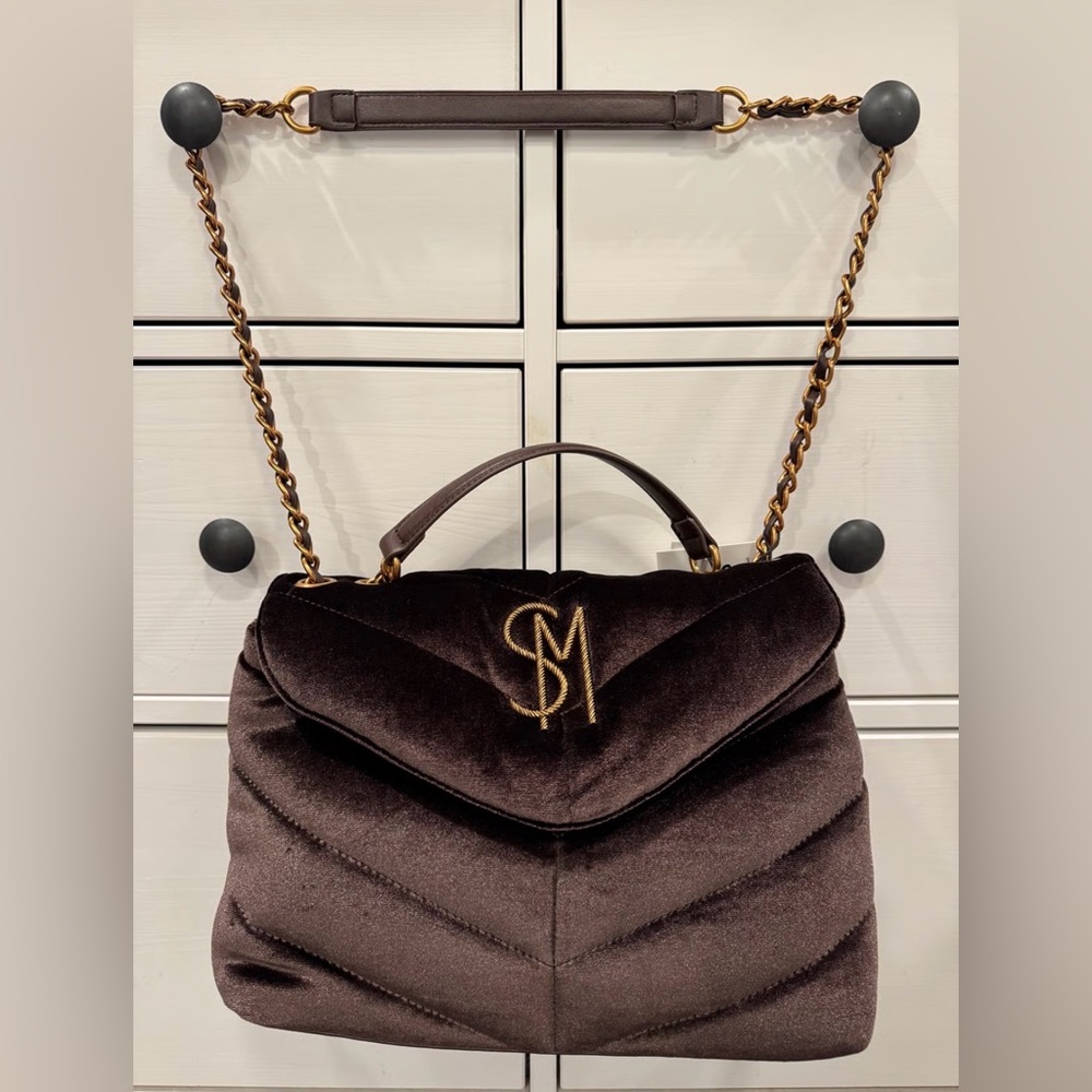 NWB Steve Madden Viral Velvet Shoulder Bag with Gift box